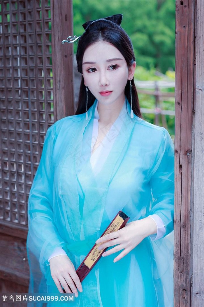 住在隔壁的他