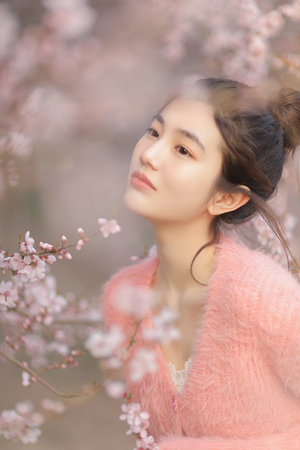 重温张拍芝艳照无删减