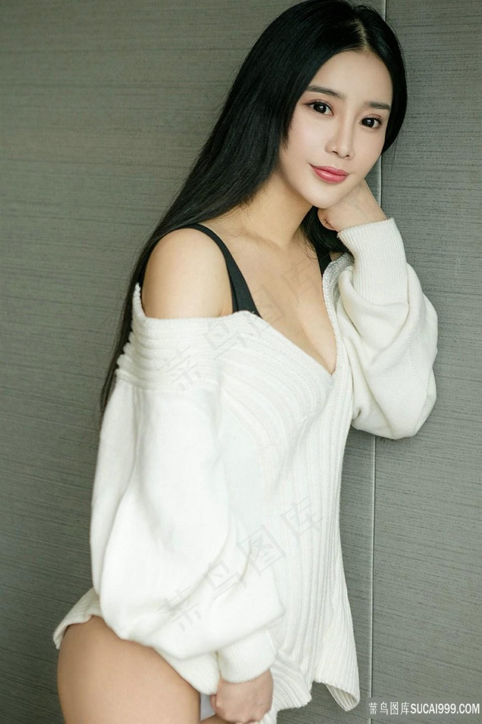 王妃被当众调教扒开屁股抽打