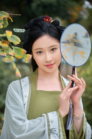 亲爱的小妹妹请你不要不要哭泣