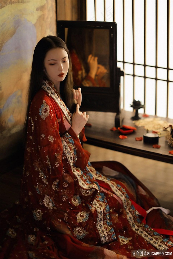 两对夫妻同住一间房