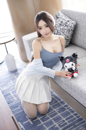 欧美女人与马
