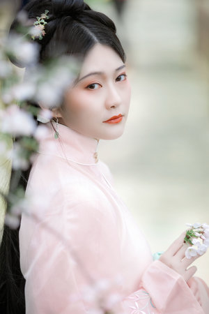 敲敲门完整视频观看