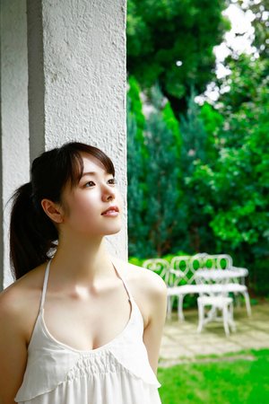 女士不遮阴小内搭走秀